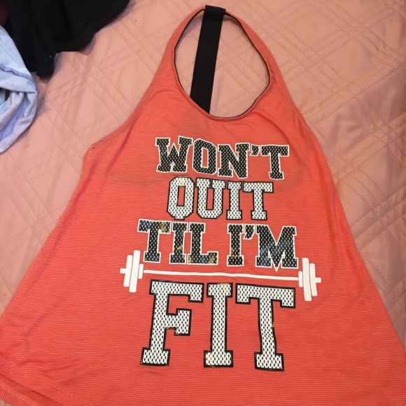 Workout top - Picture 2 of 2